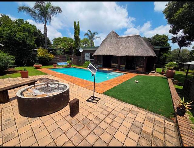 6 BEDROOM HOUSE FOR SALE IN HENNOPSPARK